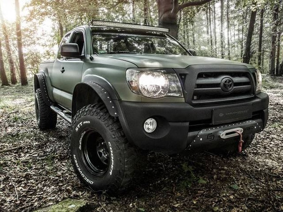 Ngắm Toyota Tacoma lột xác qua bàn tay phù thuỷ của Carlex Design