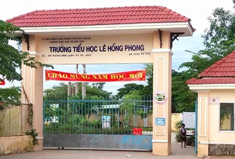 Học sinh lớp 6 bị trả về và trò chây ì của các vị đang ngồi nhầm ghế