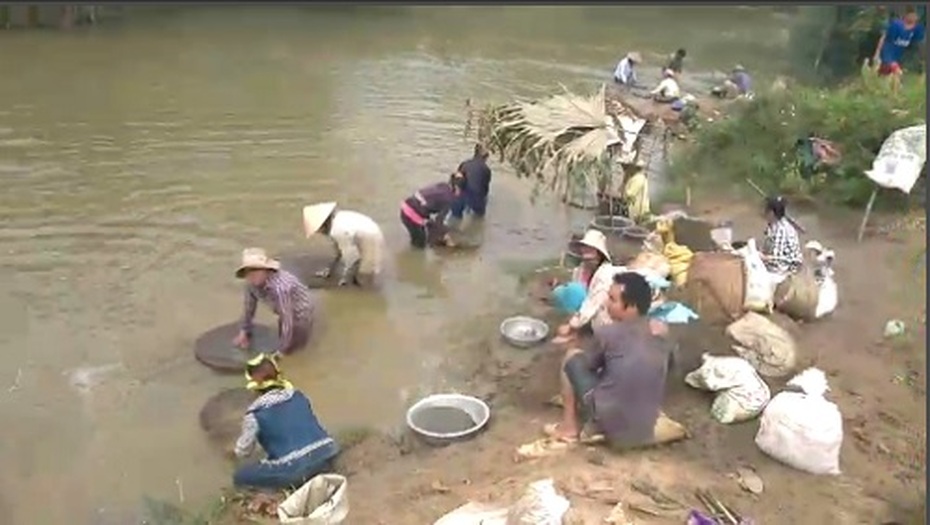 Nghệ An: Lộ diện ‘đại công trường’ khai thác thiếc trái phép