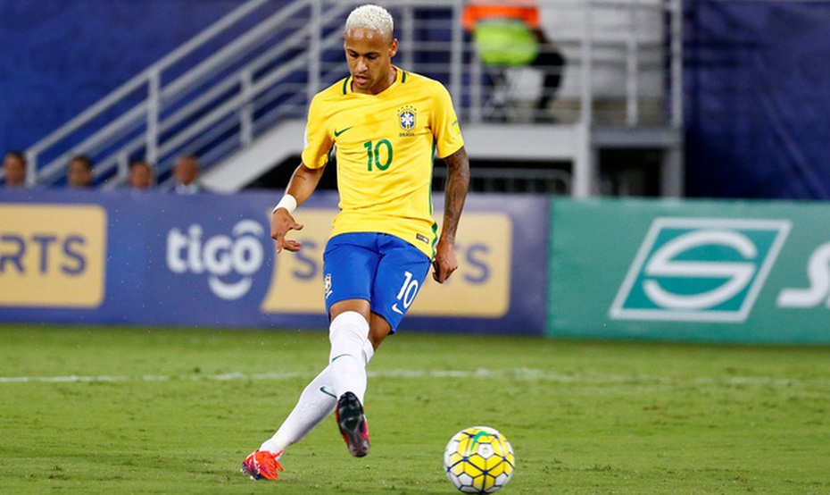 Brazil thắng đậm nhờ Neymar, Argentina hòa chật vật Peru