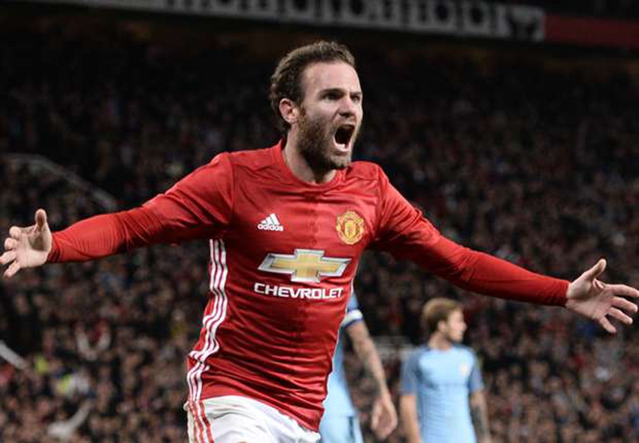 Mata: Gia đình tôi đã lo sợ khi Mourinho tới Man United