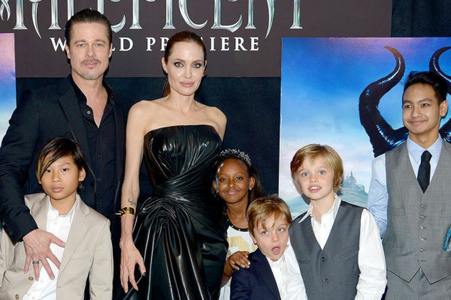 Angelina Jolie và Brad Pitt sẽ không đoàn tụ trong ngày lễ Tạ ơn