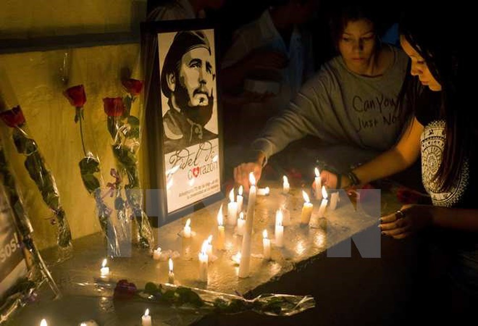Tổng thống Iran ca ngợi Fidel Castro là nhân vật kiệt xuất