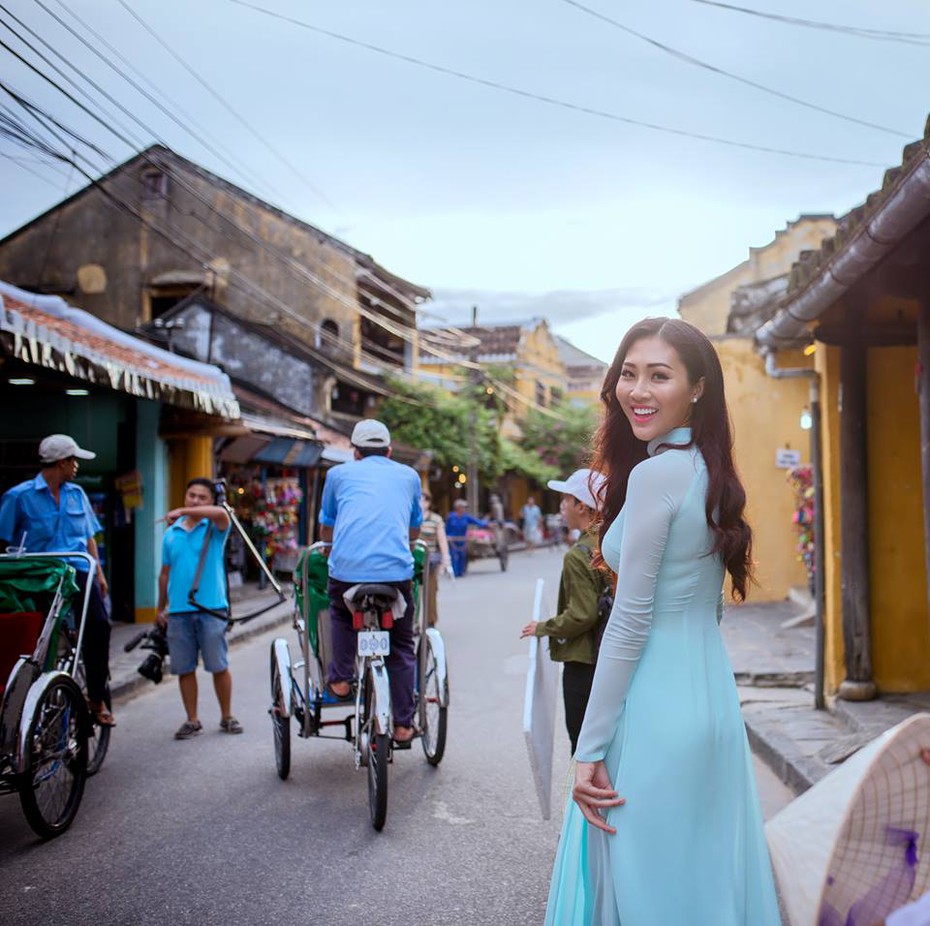 Dính nghi án dao kéo, Diệu Ngọc vẫn tự tin trước thềm Miss World