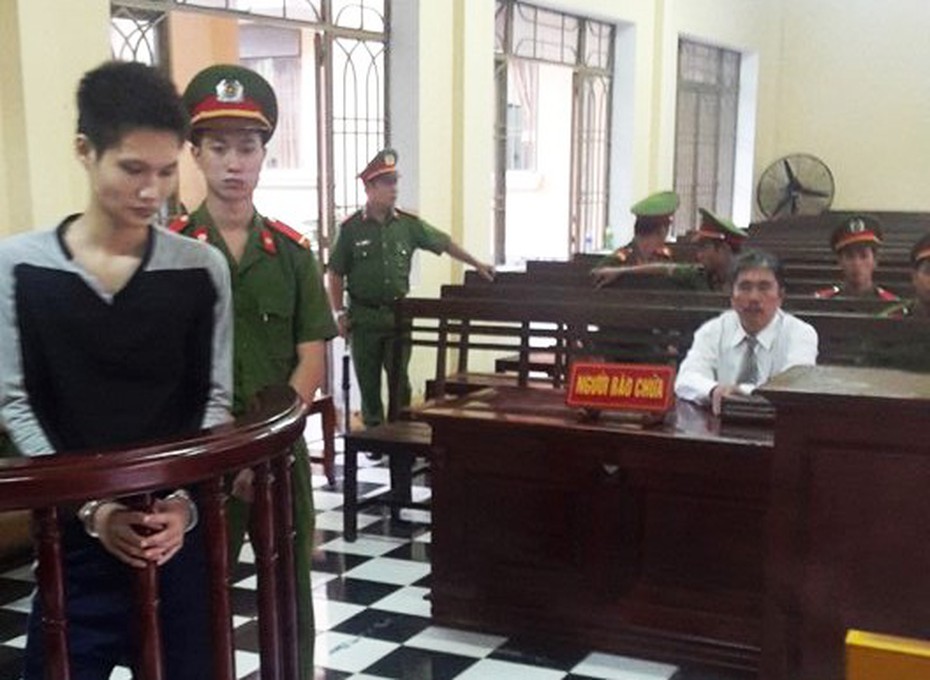 Xót xa đứa con trai tâm thần thiếu tình thương đem lòng giết cha