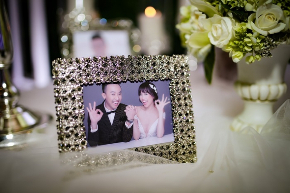 Clip mở đầu cực bá đạo trong đám cưới Trấn Thành và Hari Won