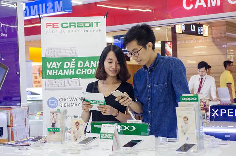 'Xuân đón vận may, trúng iPhone 7' khi vay với FE CREDIT