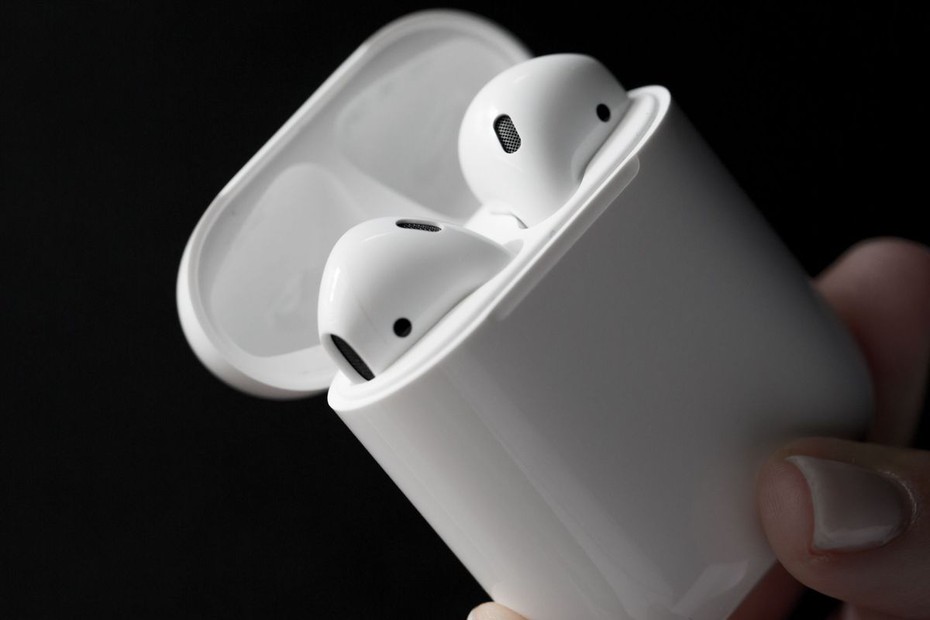 Vỏ sạc AirPods bị tố ngốn nhiều pin