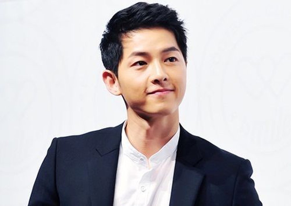 Song Joong Ki trở thành ngôi sao quyền lực nhất 2016 của xứ Hàn