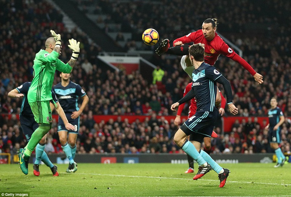 MU ngược dòng điên rồ, Chelsea lại thắng ấn tượng bằng ‘mưa gôn’