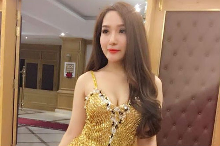 Hotgirl Đan Thùy: Năm nào cũng đón giao thừa trên sân khấu