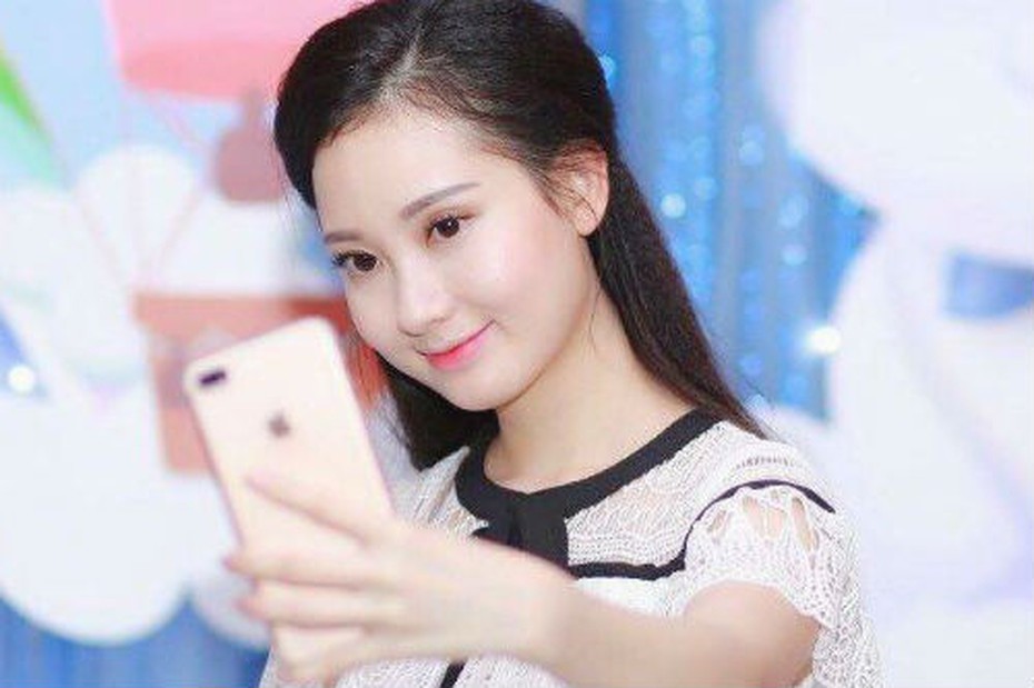 Bà mẹ 8X xinh đẹp và phát ngôn ví ‘tình yêu như gói mì tôm’ gây sốt