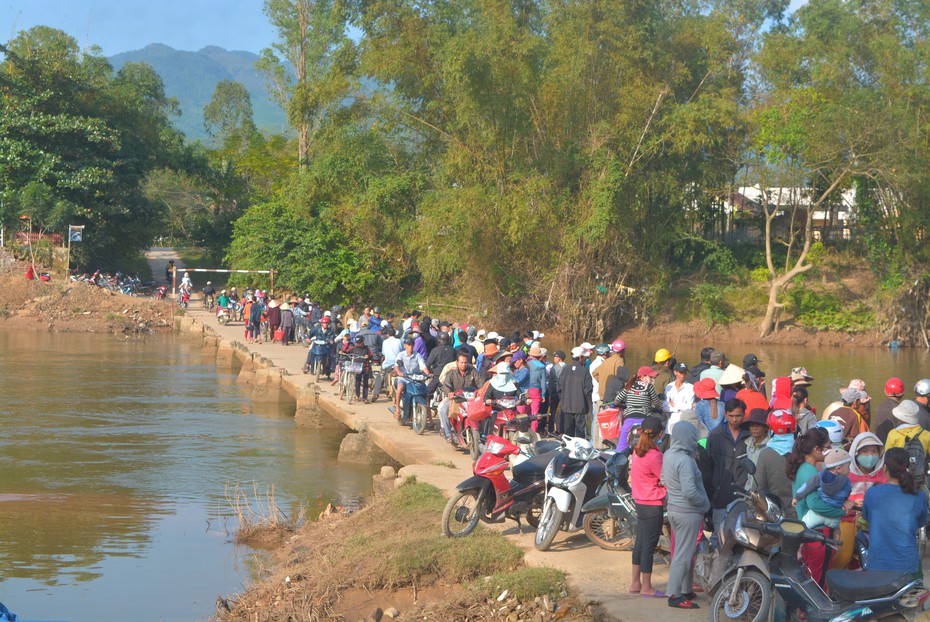 Mâu thuẫn với chồng, vợ nhảy sông tự vẫn giữa đêm khuya