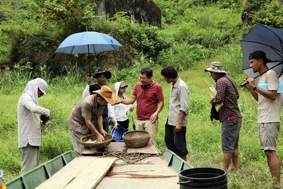 Phim 'Cha cõng con' tung trailer, hé lộ về những diễn viên đặc biệt