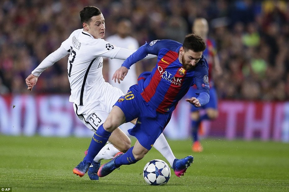 Lịch sử ngả mũ vì Barca, Messi; Nou Camp mở hội trước PSG