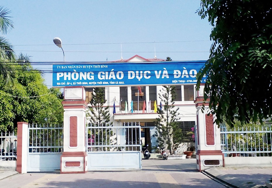 Phòng GD&ĐT huyện chi sai hàng tỷ đồng: Quýt làm cam chịu