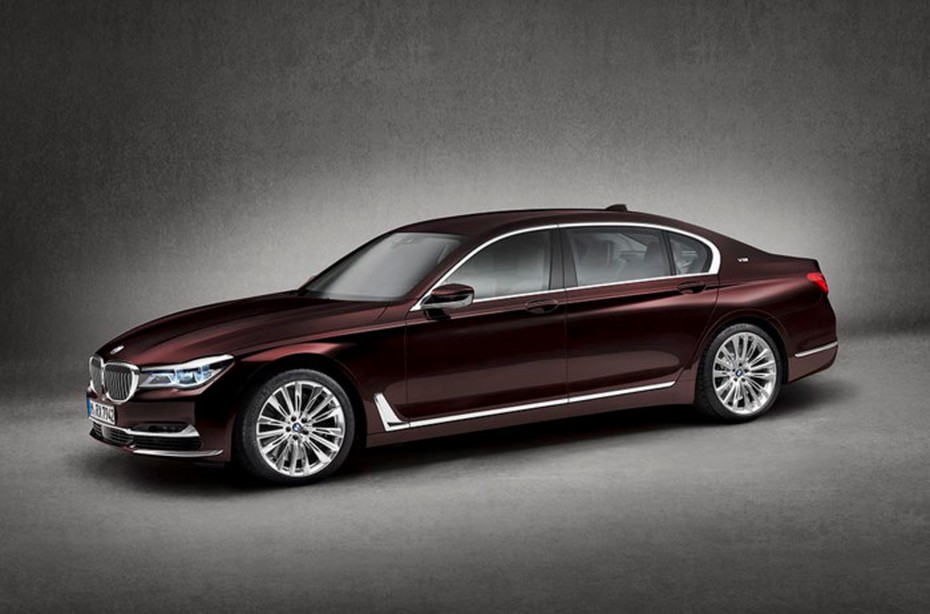 97 xe đời mới BMW 7 Series bị triệu hồi do lỗi rò rỉ dầu