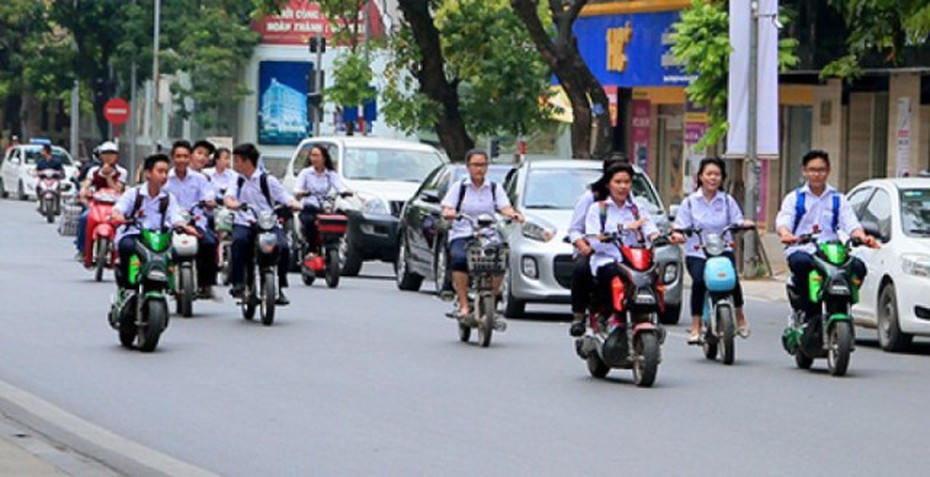 Hiểm họa từ xe đạp điện tốc độ ‘bàn thờ’: Phải thay đổi cách quản lý