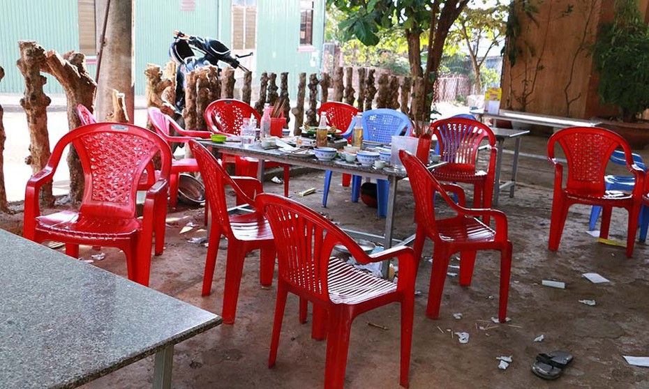 Tranh cãi chuyện bố đi đánh cá, anh trai đâm em ruột tử vong