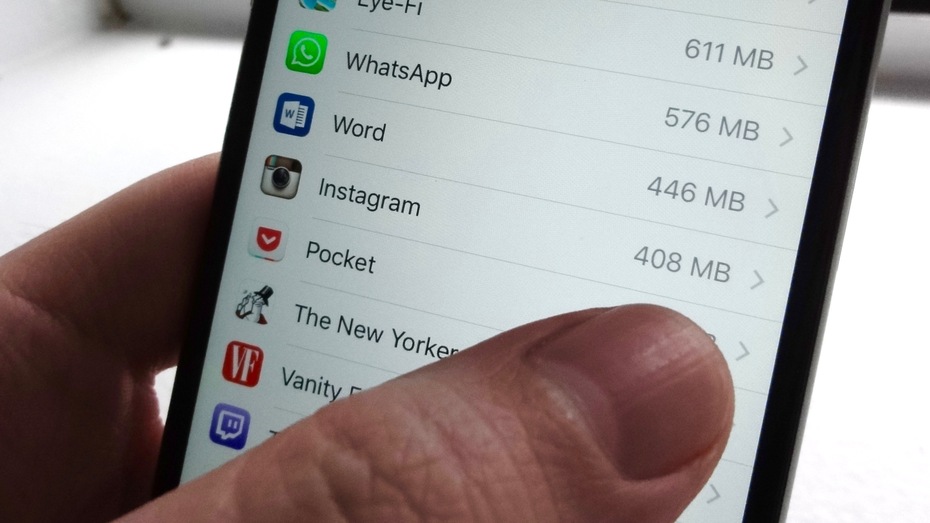 Ứng dụng nào đang tốn 'không gian' nhất trên iPhone của bạn?