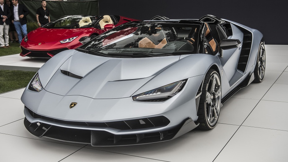 'Đập hộp' Lamborghini Centenario Roadster đầu tiên trên thế giới