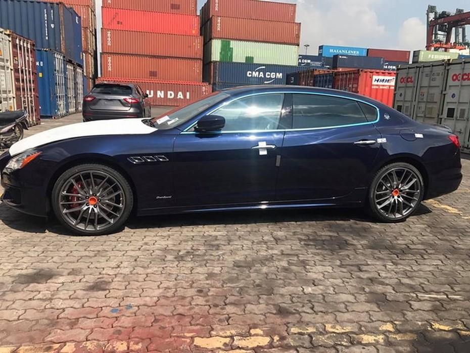 Xe Maserati đắt nhất Việt Nam giá 12 tỷ đồng cập bến