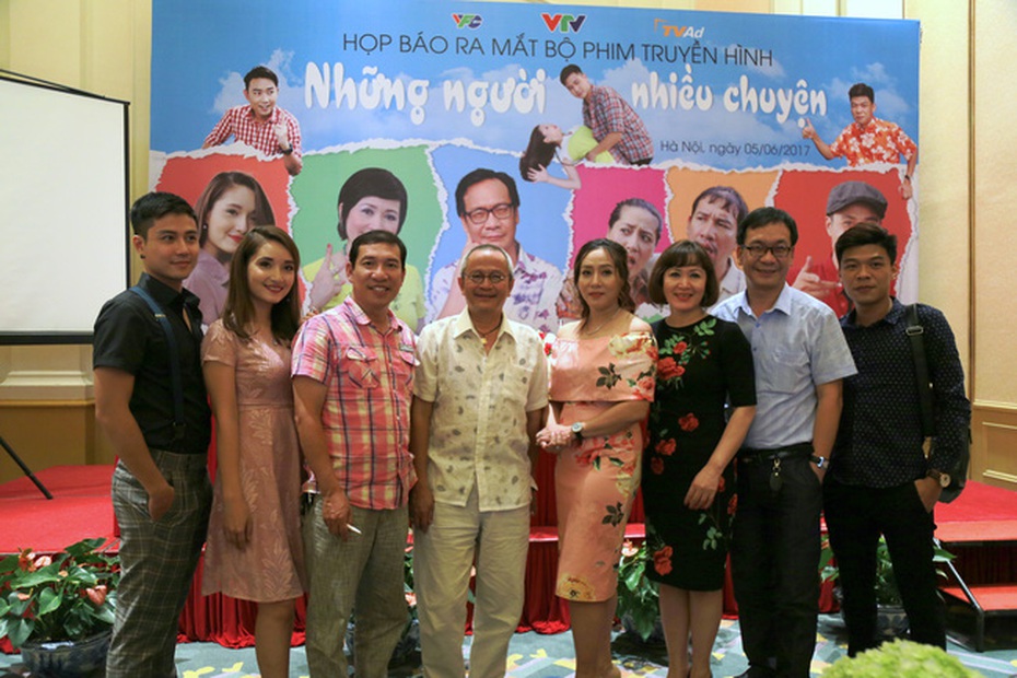 NSND Minh Hoà, Quang Thắng bất ngờ thành 'Những người nhiều chuyện'