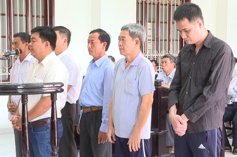Vĩnh Long: Xét xử vụ tham ô tài sản xảy ra ở phòng Công thương huyện