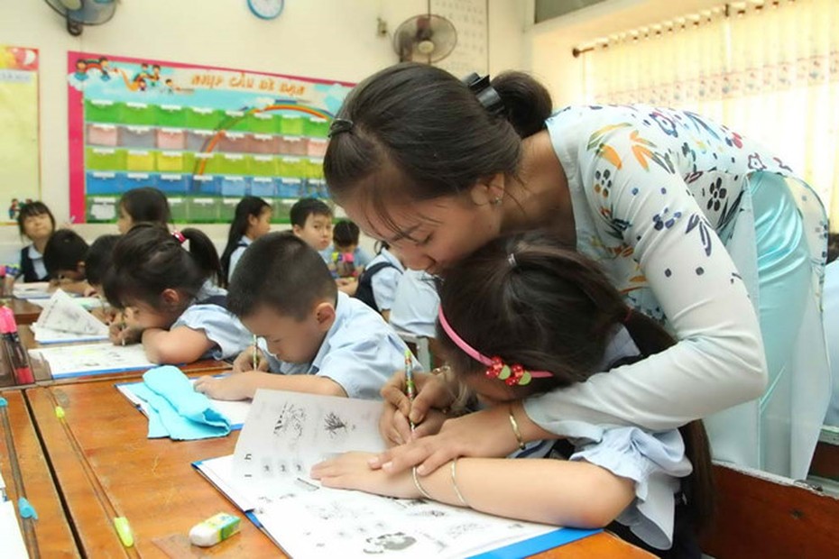 Bỏ biên chế GV: Đừng ‘thấy người ta ăn khoai cũng vác mai mà chạy'