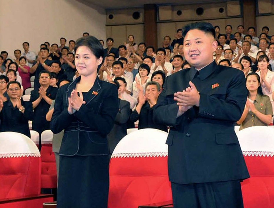 Phu nhân ông Kim Jong–un xuất hiện sau thời gian vắng bóng