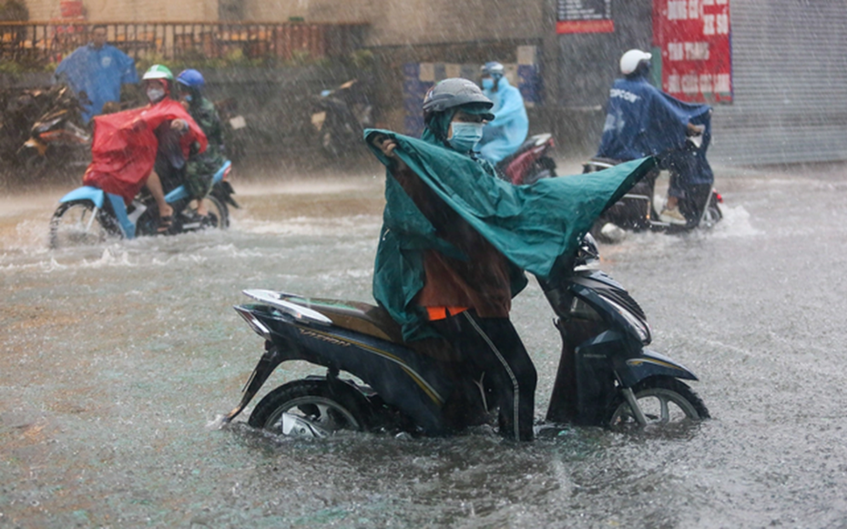 Dự báo thời tiết ngày 18/10: Thời điểm không khí lạnh tràn về gây mưa to "sầm sập"