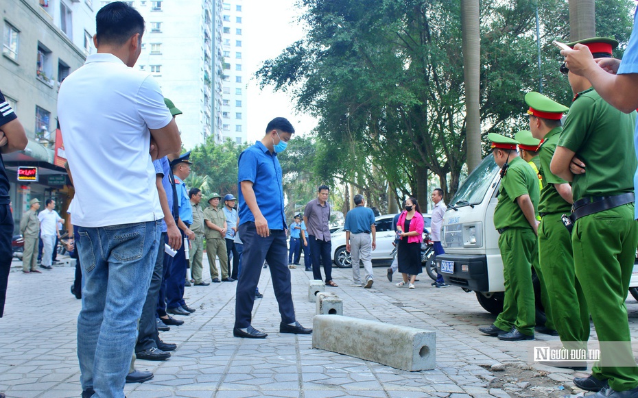 Hà Nội: "Cưỡng chế" khu vực trông xe trái phép tại khu đô thị Xa La