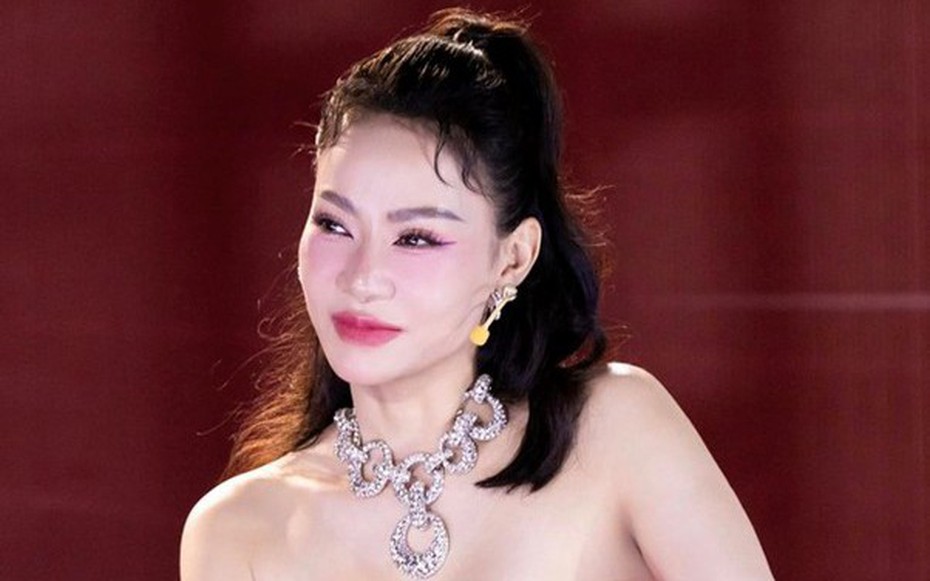Cuộc sống vương giả bên chồng Tây của "nữ hoàng nhạc dance", U50 đi hát chỉ để thỏa đam mê