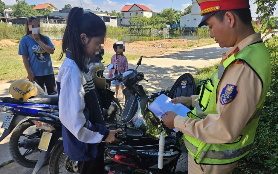 Quảng Bình đẩy mạnh đảm bảo trật tự ATGT trong lứa tuổi học sinh