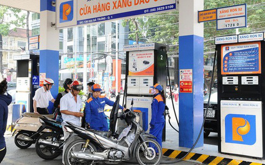 Giá xăng E5RON92 giảm 3 đồng/lít