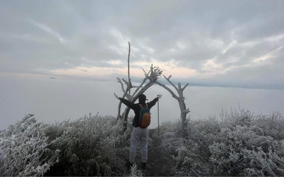 Miền Bắc sắp đón 3-4 đợt không khí lạnh "lạ thường", mưa rét "gõ cửa"