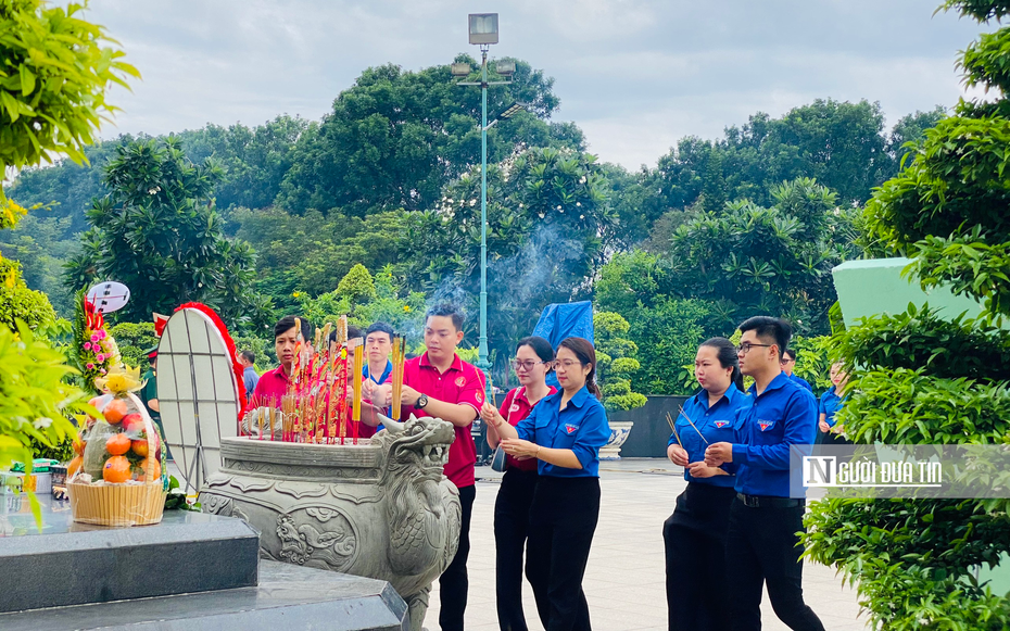 Tp.HCM: Tưởng niệm và tri ân các anh hùng liệt sĩ