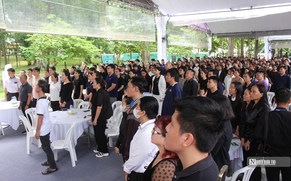 Tp.Hồ Chí Minh: Người dân trang nghiêm theo dõi lễ truy điệu Tổng Bí thư Nguyễn Phú Trọng