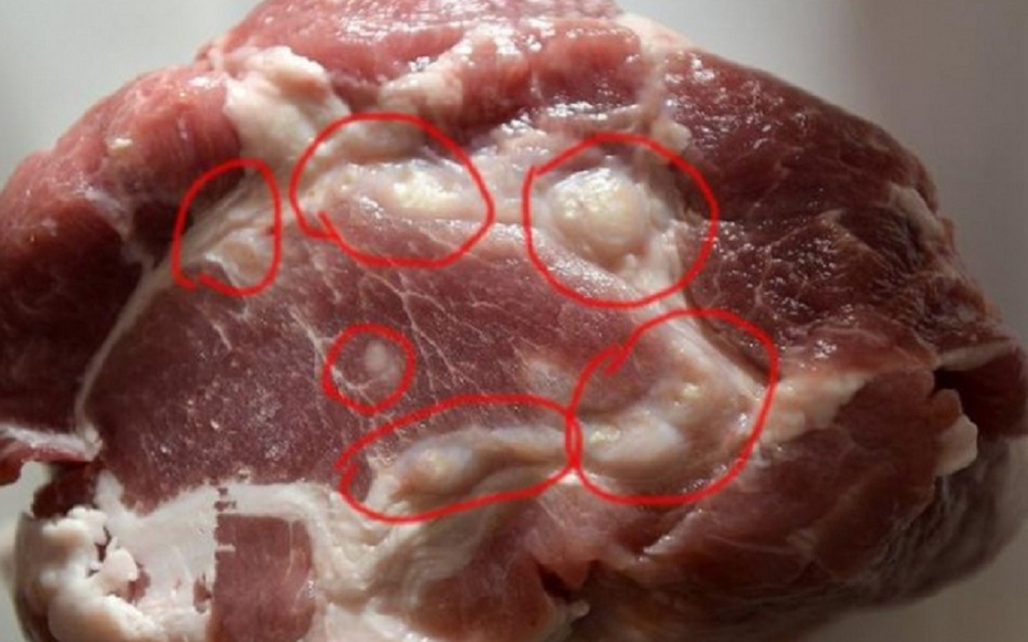 Đi chợ mua thịt lợn chỉ cần bỏ túi "1 nhớ 3 không" là biết thịt "sạch" hay "bẩn"