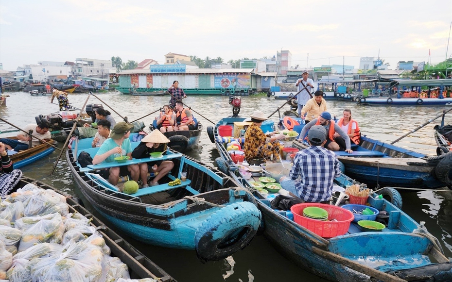 Độc đáo khu chợ có cái tên lạ, khởi nguồn từ câu chuyện chiến đấu với cá sấu to lớn, hung dữ