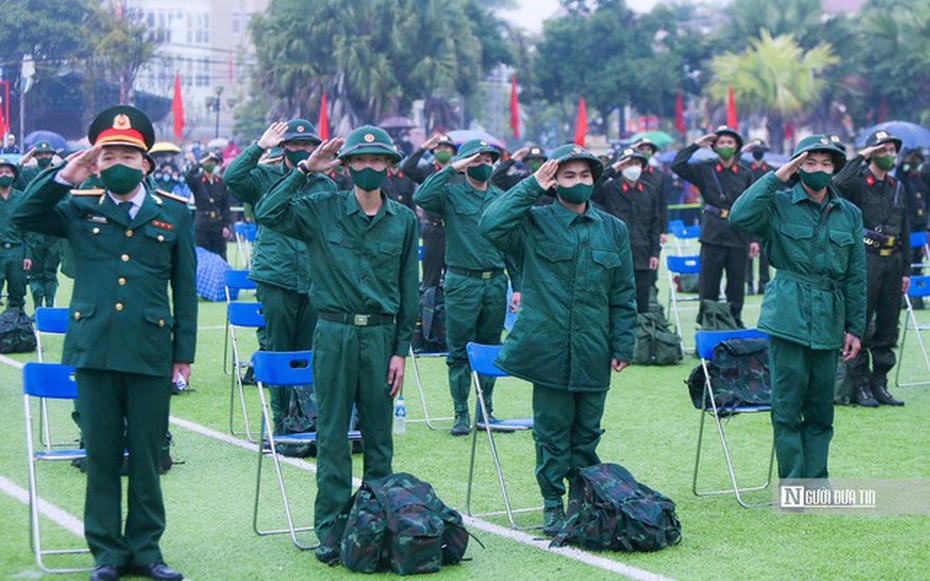 Người đang làm ngành nghề nào không phải đi nghĩa vụ quân sự?