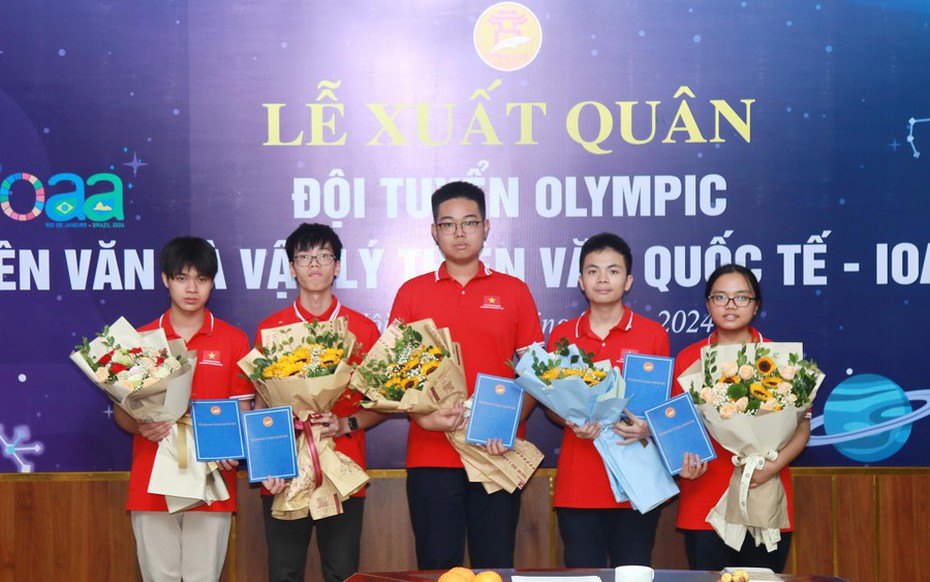 Hà Nội: Động viên các học sinh tham dự kỳ thi Olympic Thiên văn học và Vật lý thiên văn quốc tế 