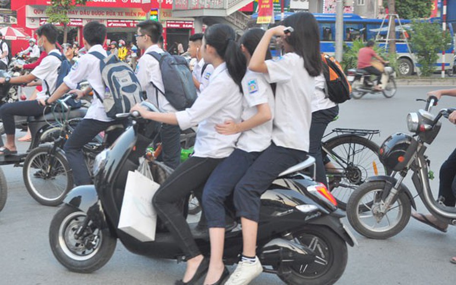 Sẽ lồng ghép kiến thức pháp luật giao thông vào chương trình dạy học