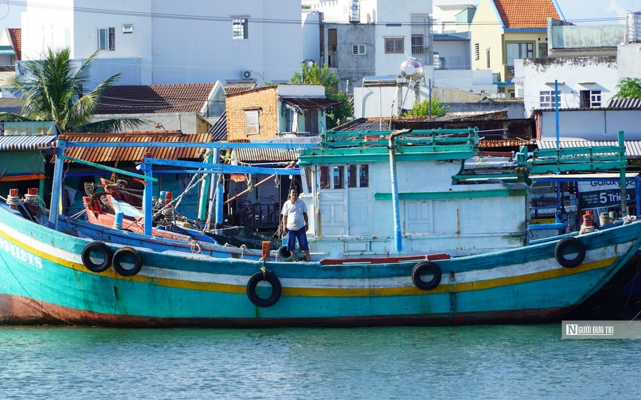 Điểm tựa cho ngư dân vươn khơi