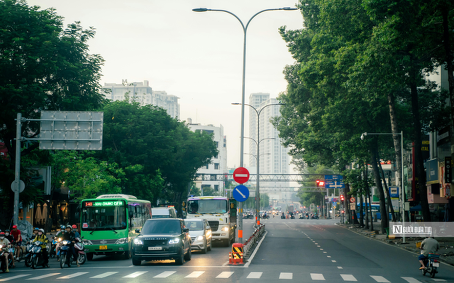 Tp.HCM cấm xe lưu thông vào đường Lê Lợi trong 5 ngày