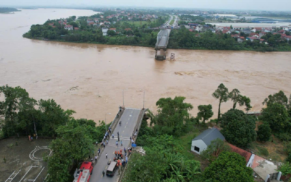 Bản tin 16/9: Thông tin mới nhất vụ sập cầu Phong Châu