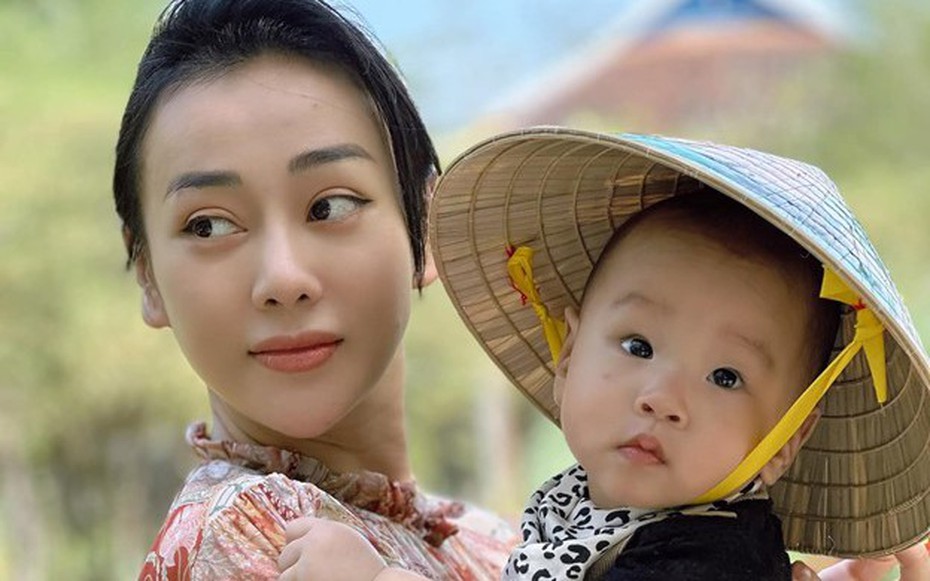 Diễn viên Phương Oanh khoe khoảnh khắc "đốn tim" của con trai