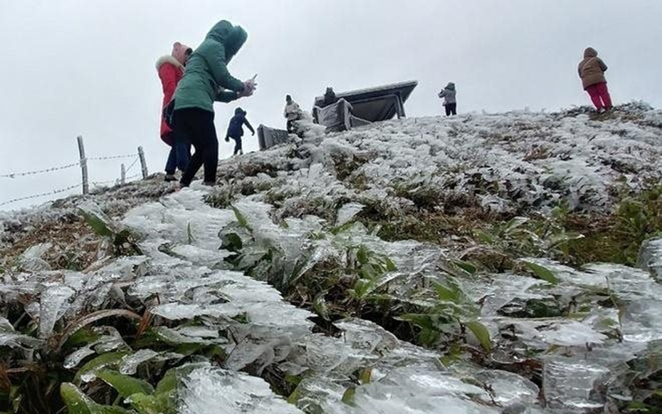 Dự báo thời tiết ngày 15/1: Lại có thêm không khí lạnh, rét căm căm dài ngày