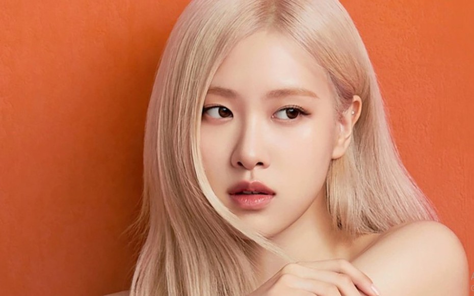 Rosé (BlackPink) khiến người hâm mộ lo lắng