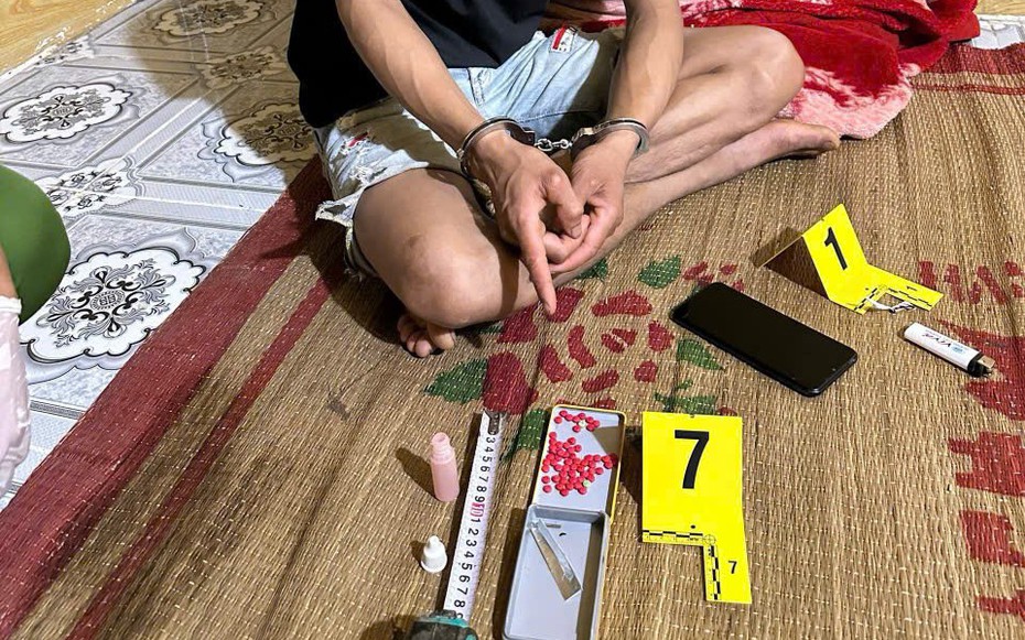 Bắt quả tang nhiều đối tượng đang “phê” ma túy ở Quảng Trị